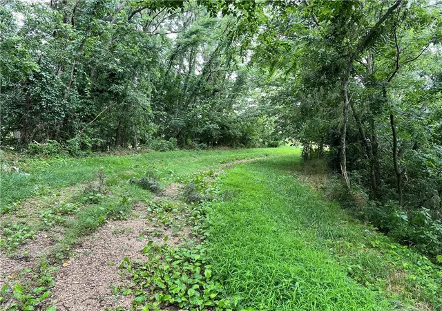 Photo 4 of Land for sale at Sec-i-435 & Farley Hampton Rd, None/county, MO 64079 | MLS# 2634004 | Listing updated on 2026-09-14