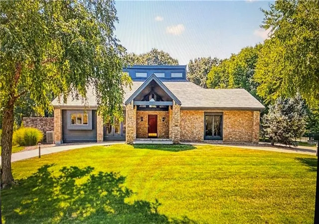 Single family home for sale at 12639 Juniper Cir, Leawood, KS 66209 | MLS# 2634084