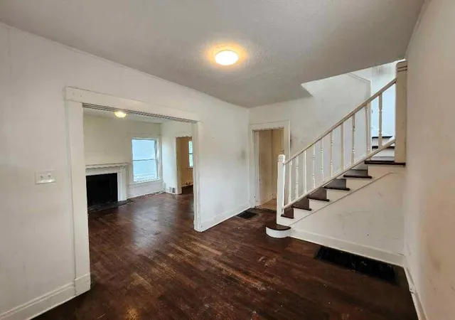 Photo 3 of Single family home for sale at 3426 Park Ave, Kansas City, MO 64109 | MLS# 2634104 | Listing updated on 2026-09-11