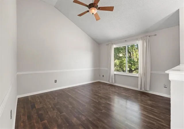 Photo 3 of Single family home for sale at 524 Se Steeple Ln, Blue Springs, MO 64014 | MLS# 2634159 | Listing updated on 2026-09-14