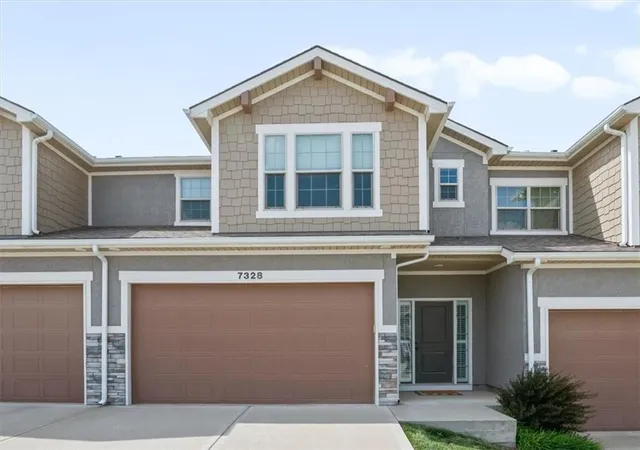 Photo 1 of Sale Pending at 7328 Aaron St, Kansas City, MO 64152 | MLS# 2634300 | Listing updated on 2026-09-15