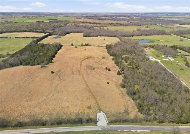 Photo 1 of Sale Pending at 3528 W Virginia Rd, Kincaid, KS 66039 | MLS# 2634337 | Listing updated on 2026-09-14