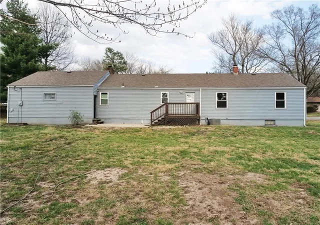 Photo 3 of Sale Pending at 5432 Ralston Ave, Raytown, MO 64133 | MLS# 2634527 | Listing updated on 2026-09-26