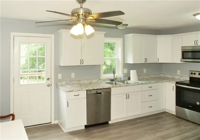 Photo 4 of Sale Pending at 5432 Ralston Ave, Raytown, MO 64133 | MLS# 2634527 | Listing updated on 2026-09-26