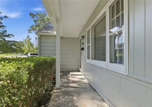 Photo 3 of Single family home for sale at 2610 W 79th Street, Prairie Village, KS 66208 | MLS# 2634574 | Listing updated on 2026-09-12