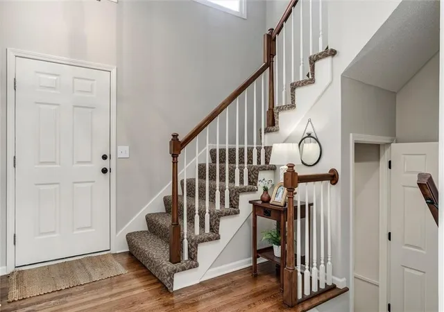 Photo 2 of Sale Pending at 15471 S Wyandotte Dr, Olathe, KS 66062 | MLS# 2634639 | Listing updated on 2026-09-14