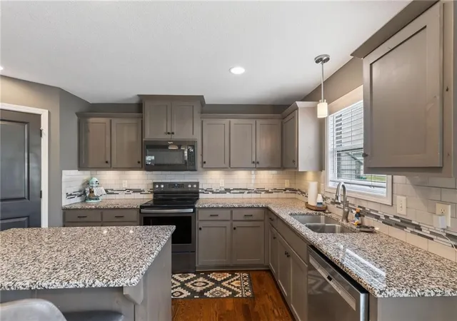Photo 43 of Single family home for sale at 10006 E 212th Street, Peculiar, MO 64078 | MLS# 2634673 | Listing updated on 2026-10-18