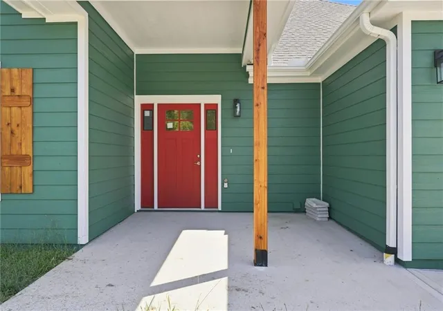 Photo 4 of Single family home for sale at 206 Constitution Ln, Pleasant Hill, MO 64080 | MLS# 2634687 | Listing updated on 2026-09-13