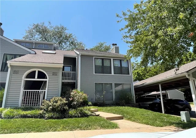 Photo 2 of Sale Pending at 8929 W 106 Terrace, Overland Park, KS 66212 | MLS# 2634695 | Listing updated on 2026-09-22