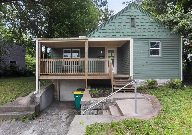 Photo 2 of Single family home for sale at 4625 Georgia Ave, Kansas City, KS 66104 | MLS# 2634844 | Listing updated on 2026-09-10