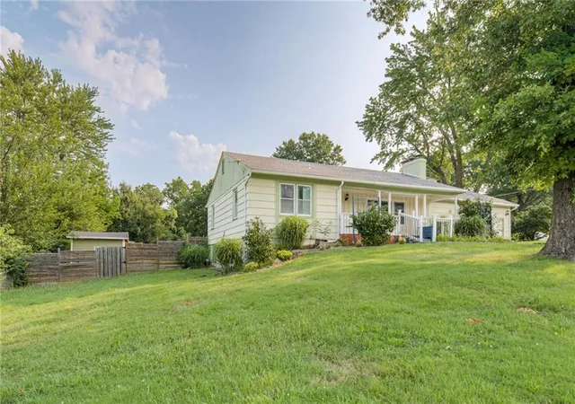 Photo 1 of Sale Pending at 9200 E 87th Street, Raytown, MO 64138 | MLS# 2634860 | Listing updated on 2026-09-15