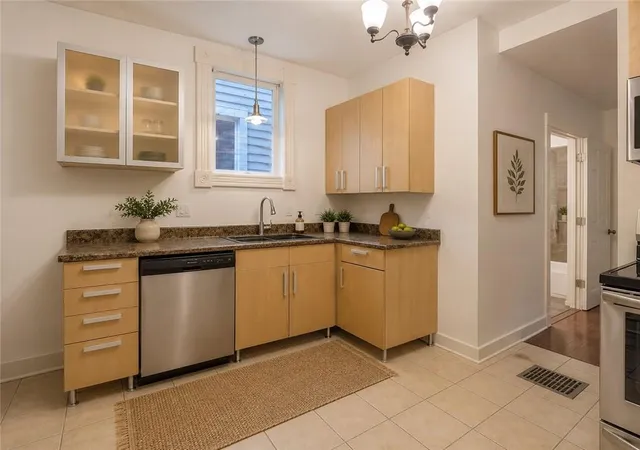 Photo 3 of Single family home for sale at 313 Ord St, Kansas City, MO 64124 | MLS# 2634974 | Listing updated on 2026-09-14