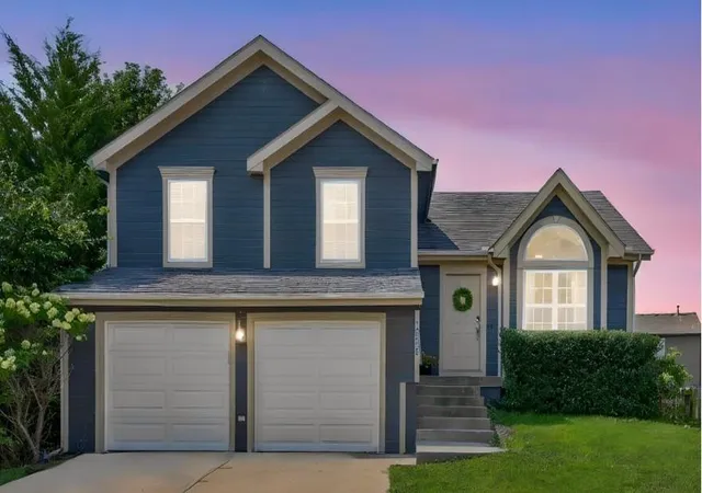 Photo 1 of Single family home for sale at 10820 N Smalley Ct, Kansas City, MO 64157 | MLS# 2635029 | Listing updated on 2026-09-19