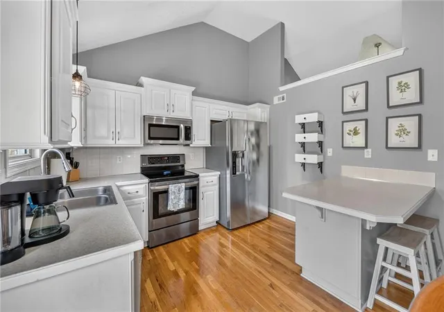 Photo 2 of Single family home for sale at 10820 N Smalley Ct, Kansas City, MO 64157 | MLS# 2635029 | Listing updated on 2026-09-19