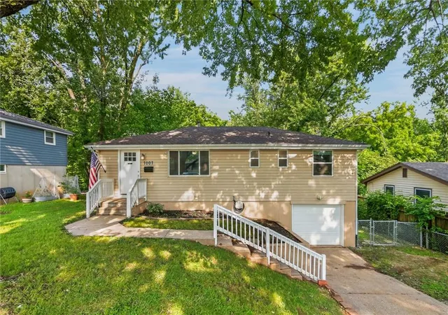 Photo 1 of Single family home for sale at 7007 N Pennsylvania Ave, Kansas City, MO 64118 | MLS# 2635267 | Listing updated on 2026-09-14