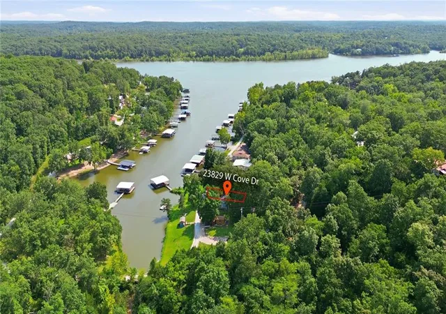 Single family home for sale at 28329 W Cove Dr, Lincoln, MO 65338 | MLS# 2635356