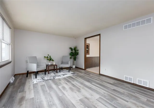 Photo 2 of Single family home for sale at 508 Ne 87th Street, Kansas City, MO 64155 | MLS# 2635367 | Listing updated on 2026-09-13