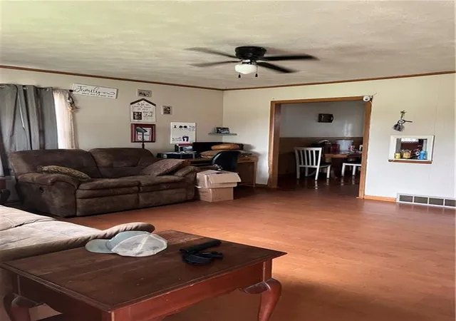 Photo 2 of Single family home for sale at 417 S Main St, Butler, MO 64730 | MLS# 2635642 | Listing updated on 2026-09-11
