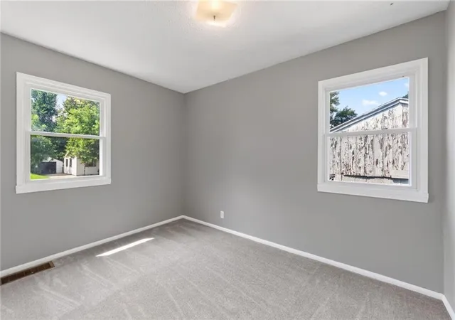 Photo 4 of Single family home for sale at 2412 NE 59th Terrace, Kansas City, MO 64118 | MLS# 2635677 | Listing updated on 2026-10-08