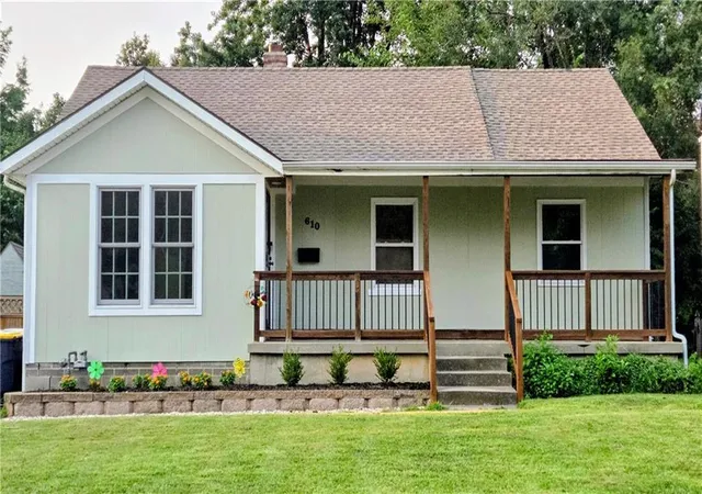 Photo 1 of Single family home for sale at 610 W 86th Terrace, Kansas City, MO 64114 | MLS# 2635686 | Listing updated on 2026-09-14
