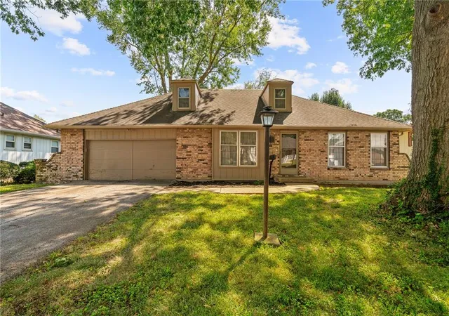 Photo 1 of Single family home for sale at 7923 Oakland Ave, Kansas City, KS 66112 | MLS# 2635691 | Listing updated on 2026-09-11