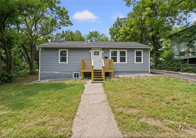 Photo 1 of Single family home for sale at 8428 Flora Ave, Kansas City, MO 64131 | MLS# 2635808 | Listing updated on 2026-09-11