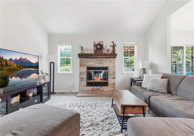 Photo 3 of Single family home for sale at 212 Dawn Ave, Belton, MO 64012 | MLS# 2635866 | Listing updated on 2026-09-15