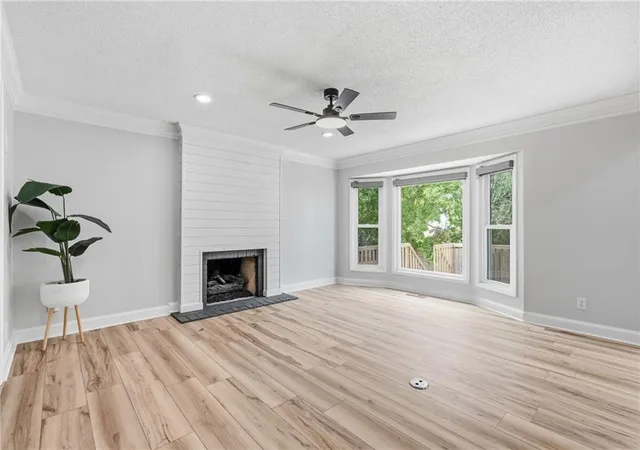 Photo 3 of Sale Pending at 1366 Wildbriar Dr, Liberty, MO 64068 | MLS# 2635893 | Listing updated on 2026-09-10