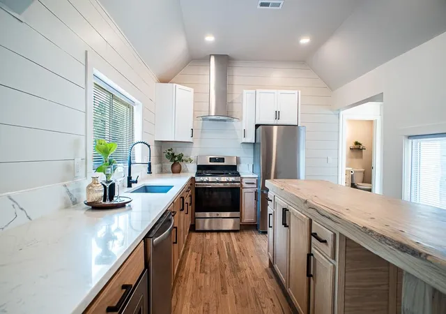 Photo 3 of Sale Pending at 8344 Oldham Rd, Kansas City, MO 64138 | MLS# 2636062 | Listing updated on 2026-09-09