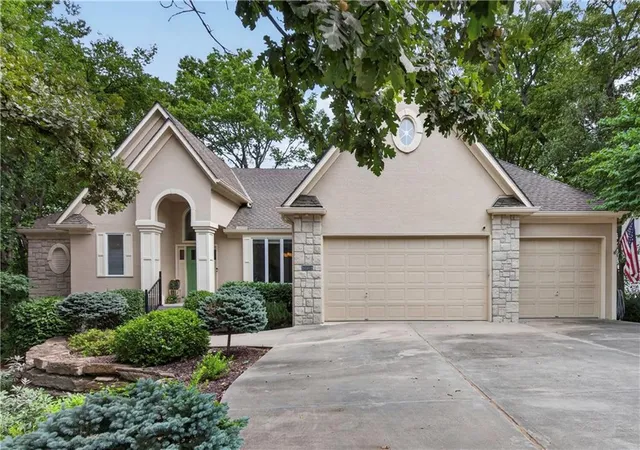 Single family home for sale at 2228 SW Waterfall Pl, Lee's Summit, MO 64081 | MLS# 2636069