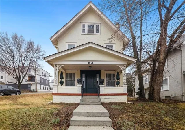 Photo 1 of Single family home for sale at 4601 State Line Rd, Kansas City, MO 64112 | MLS# 2636071 | Listing updated on 2026-10-04