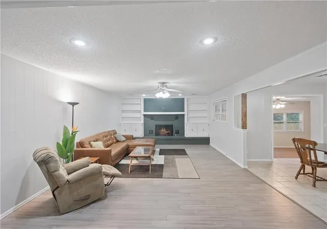 Photo 2 of Sale Pending at 926 Lariat Dr, Bartlesville, OK 74006 | MLS# 2636144 | Listing updated on 2026-09-14
