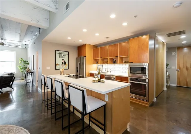 Condo for sale at 21 W 10th Street #7D, Kansas City, MO 64105 | MLS# 2636162