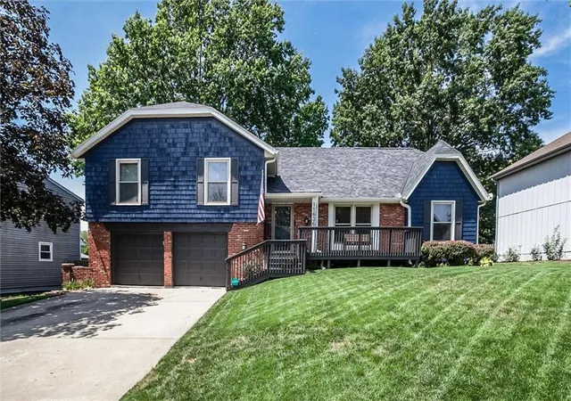 Photo 1 of Single family home for sale at 11636 Cherry St, Kansas City, MO 64131 | MLS# 2636219 | Listing updated on 2026-09-14