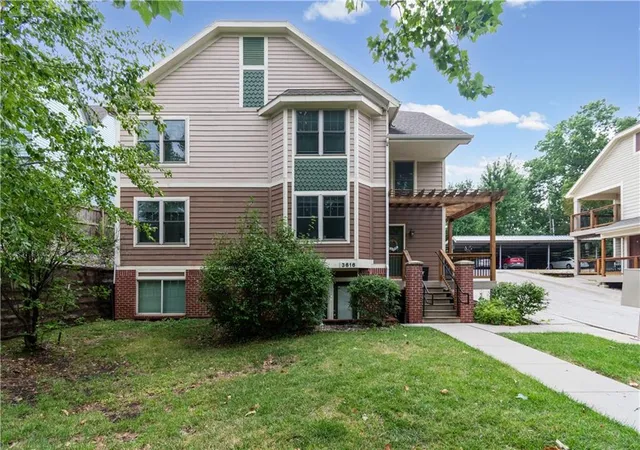 Photo 1 of Multi family home for sale at 3612 Bell St, Kansas City, MO 64111 | MLS# 2636342 | Listing updated on 2026-09-14
