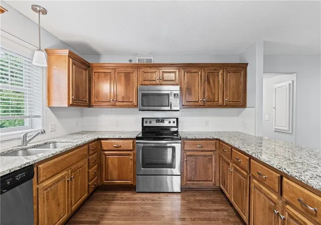 Photo 4 of House for sale at 3612 Bell St, Kansas City, MO 64111 | MLS# 2636342 | Listing updated on 2026-09-24