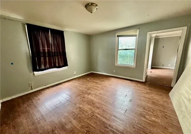Photo 3 of Sale Pending at 946 Sherman Ave, Leavenworth, KS 66048 | MLS# 2636351 | Listing updated on 2026-09-08