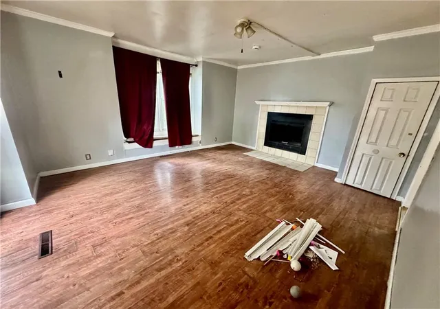 Photo 3 of Sale Pending at 946 Sherman Ave, Leavenworth, KS 66048 | MLS# 2636351 | Listing updated on 2026-09-08