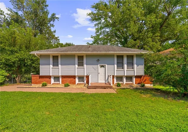 Single family home for sale at 1833 N York St, Independence, MO 64058 | MLS# 2636393