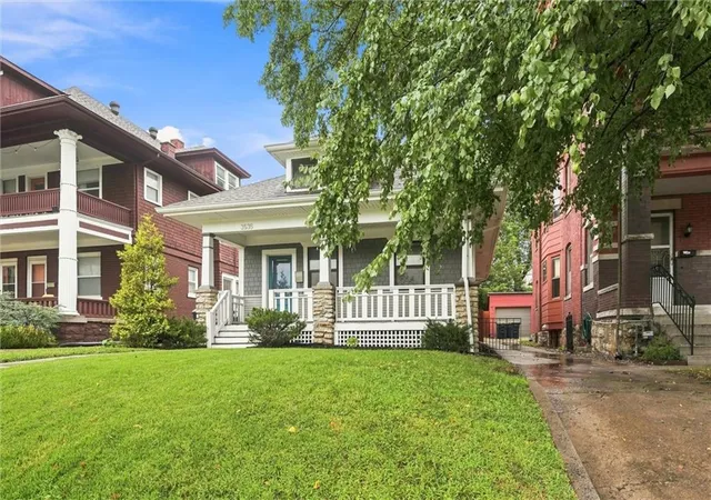 Photo 3 of Single family home for sale at 3535 Jefferson St, Kansas City, MO 64111 | MLS# 2636495 | Listing updated on 2026-09-15
