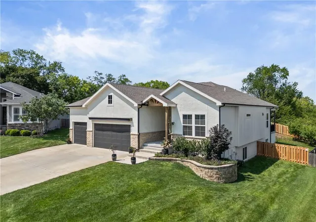 Photo 3 of Single family home for sale at 14178 S Pickering St, Olathe, KS 66061 | MLS# 2636502 | Listing updated on 2026-10-17