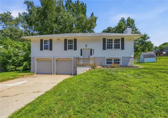 Photo 1 of Single family home for sale at 8815 N Grand Ave, Kansas City, MO 64155 | MLS# 2636503 | Listing updated on 2026-09-08