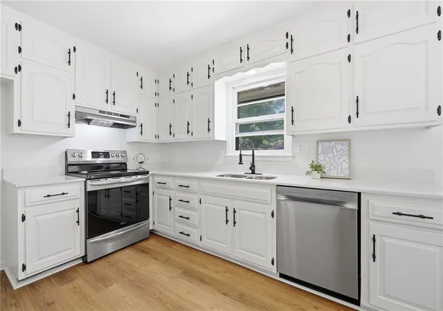 Photo 3 of Single family home for sale at 8815 N Grand Ave, Kansas City, MO 64155 | MLS# 2636503 | Listing updated on 2026-09-22