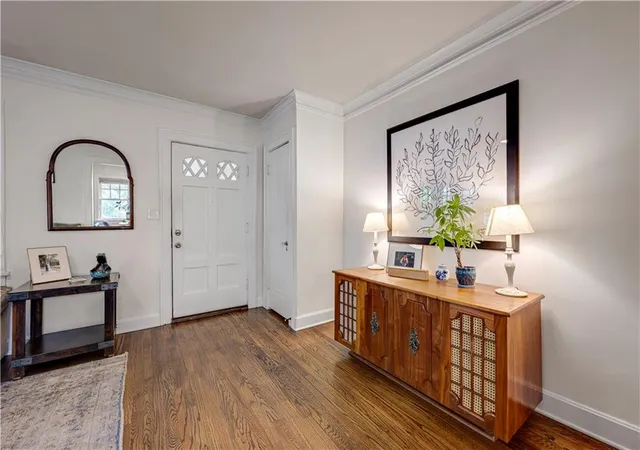 Photo 3 of Single family home for sale at 4921 Wyoming St, Kansas City, MO 64112 | MLS# 2636504 | Listing updated on 2026-09-25