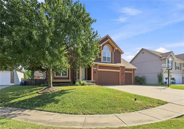 Photo 3 of Single family home for sale at 21109 E 50th Street Ct Nw, Blue Springs, MO 64015 | MLS# 2636558 | Listing updated on 2026-09-13