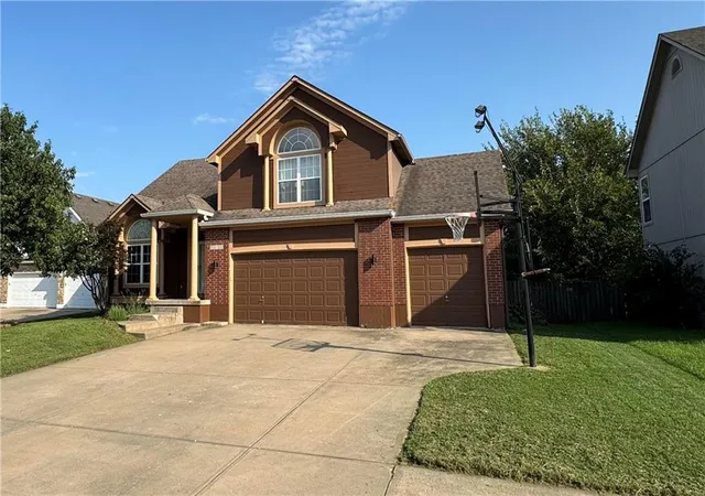 Photo 4 of Single family home for sale at 21109 E 50th Street Ct NW, Blue Springs, MO 64015 | MLS# 2636558 | Listing updated on 2026-09-13