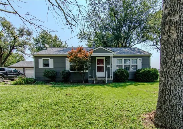 Photo 1 of Single family home for sale at 409 S High St, Butler, MO 64730 | MLS# 2636566 | Listing updated on 2026-09-12