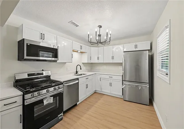Photo 3 of Single family home for sale at 11220 Applewood Dr, Kansas City, MO 64134 | MLS# 2636605 | Listing updated on 2026-09-30