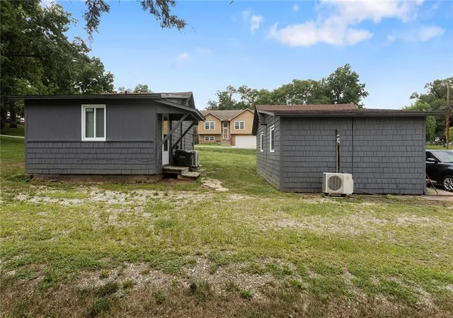 Photo 2 of Multi family home for sale at 911 913 Franklin St, Leavenworth, KS 66048 | MLS# 2636611 | Listing updated on 2026-09-15
