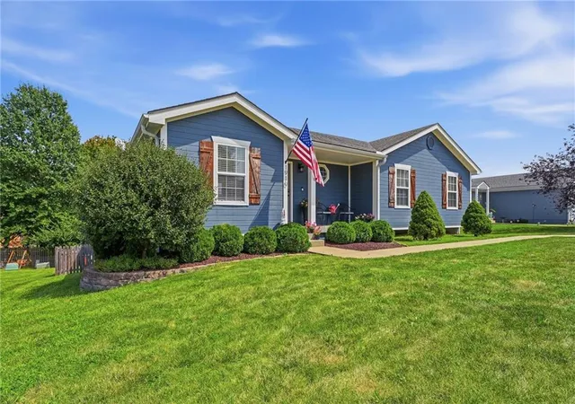Photo 2 of Single family home for sale at 1910 Chestnut Dr, Pleasant Hill, MO 64080 | MLS# 2636643 | Listing updated on 2026-09-15